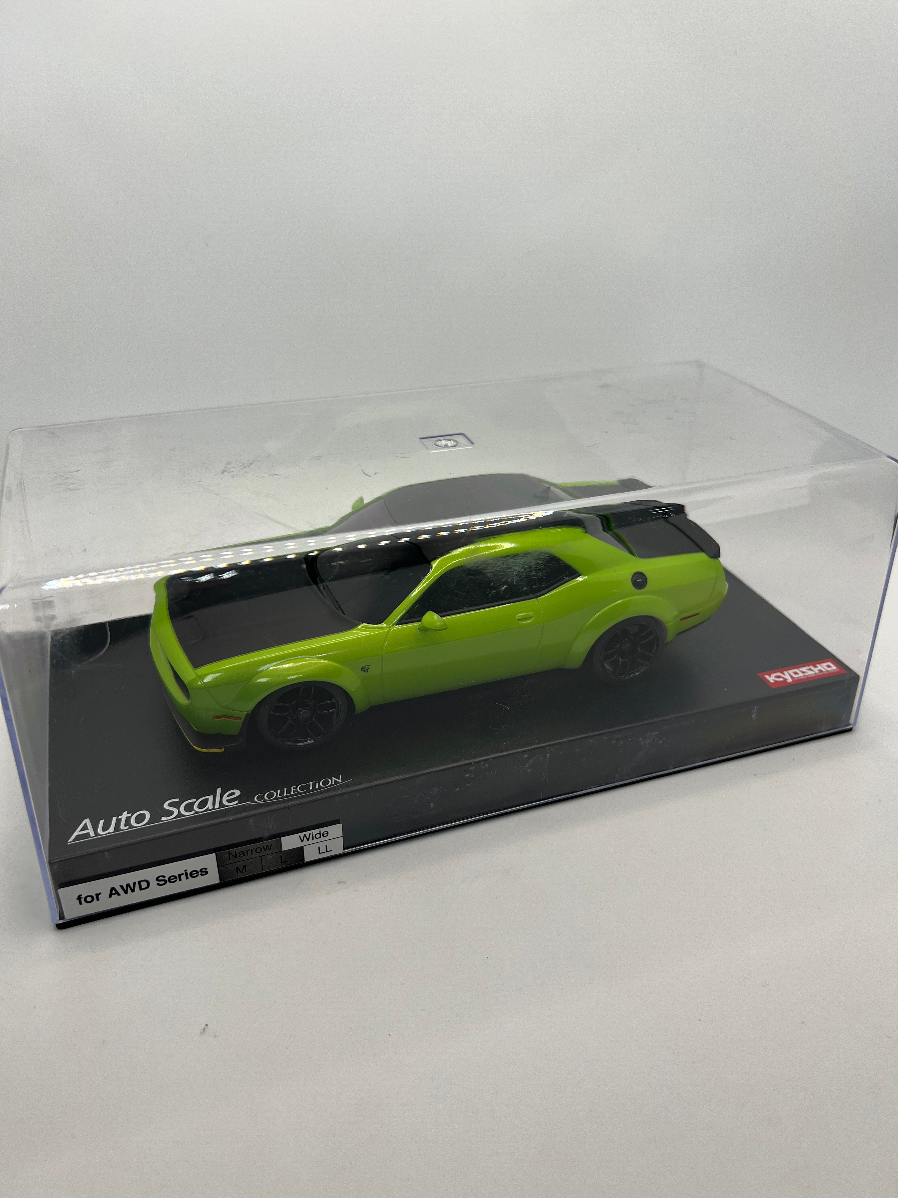 Kyosho AutoScale Challenger SRT Hellcat Redeye B5 Triple Nickel (MA020 Kyosho AutoScale Challenger SRT Hellcat Redeye B5 Triple Nickel (MA020