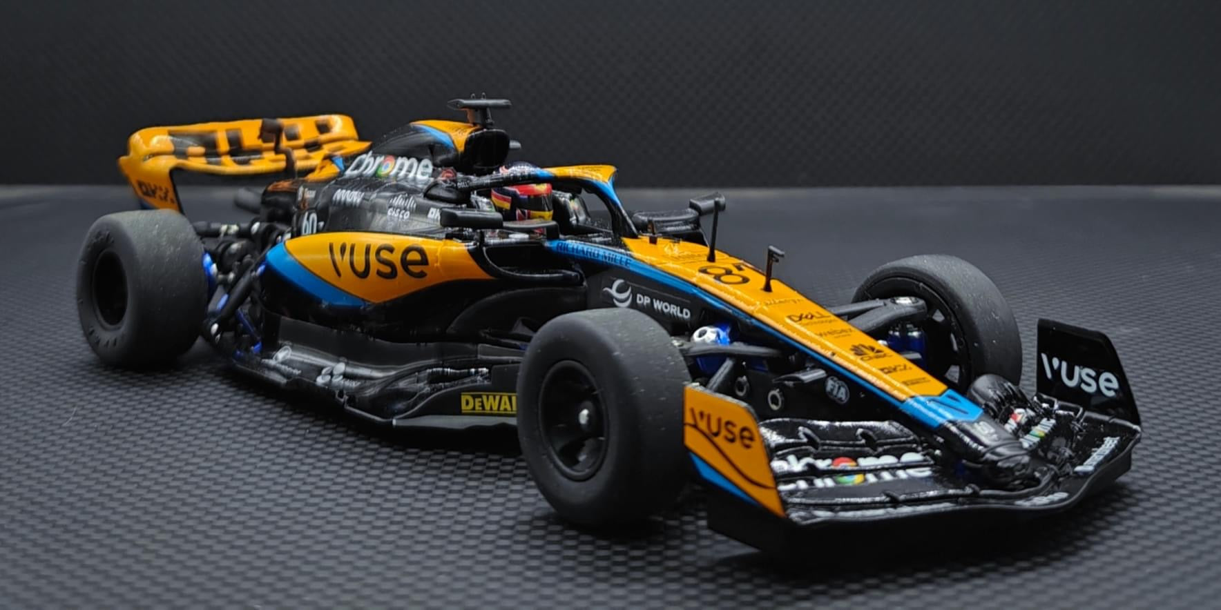 GL Formula One body (BA81 - McLaren #81) 1/28 GL-M60-001