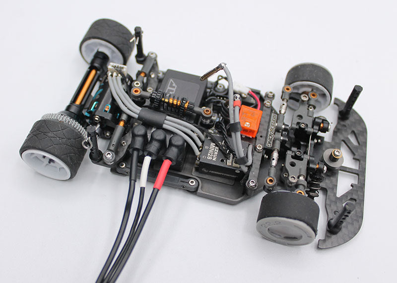 REFLEX RACING - 2MM BULLET PLUG CHARGING CABLE - BLACK AND SILVER